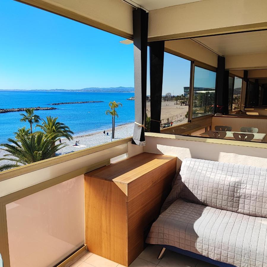 Grand Studio Bord De Mer- Acces Direct Aux Plages Saint-Laurent-du-Var Buitenkant foto